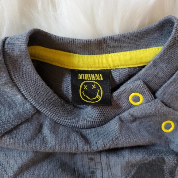 Nirvana Baby Shirt & Pant Set 6-9 Months - Picture 3 of 6